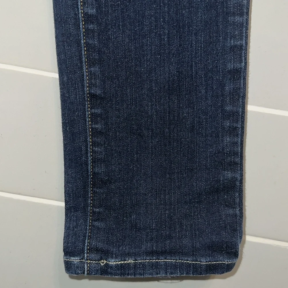 Levi’s High Rise Demi Curve Jeans - Picture 7 of 17